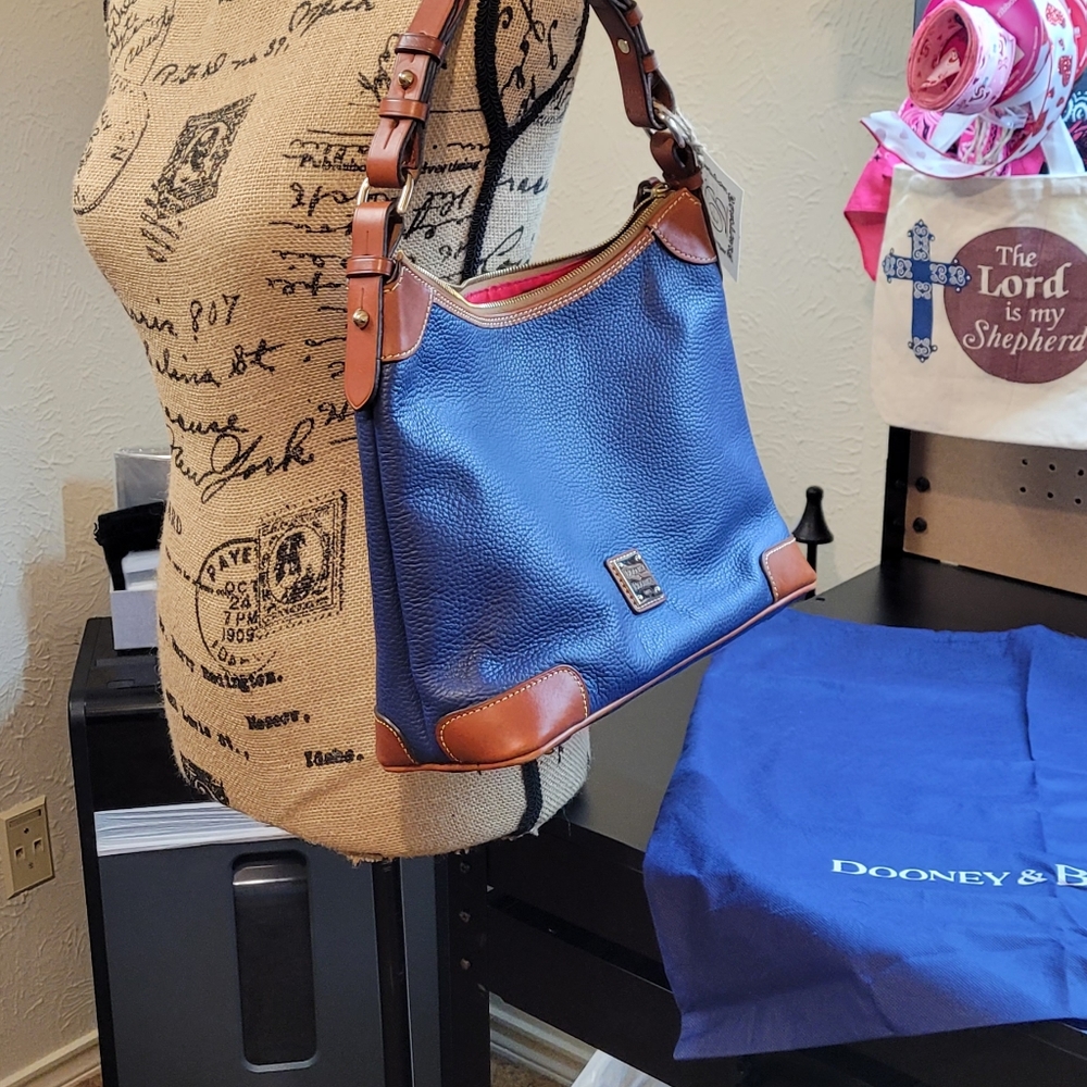 Dooney & Bourke Shoulder Bag
